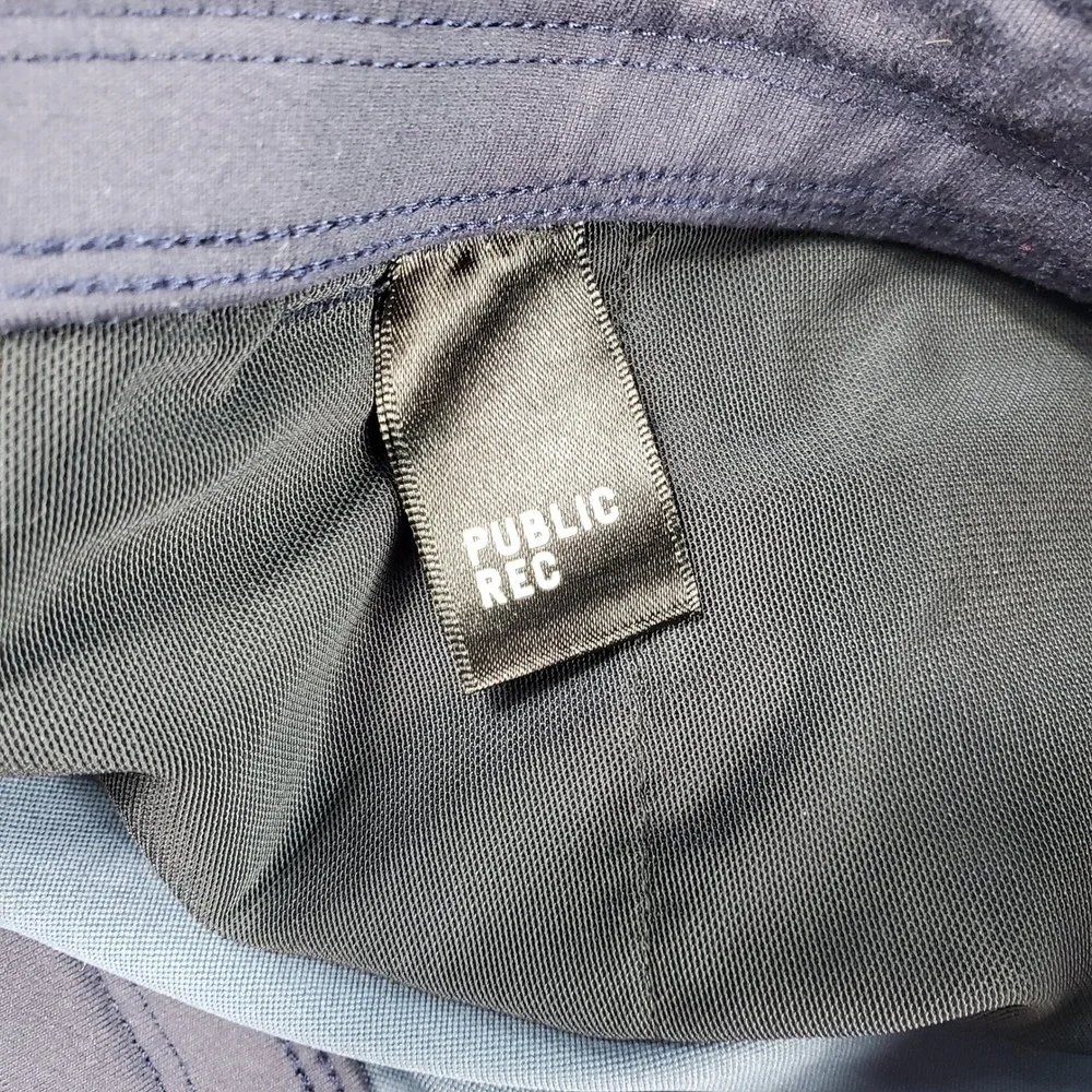 Public‎ Rec All Day Every Day Mens Navy Athletic Shorts Size 30 7 Inch Inseam